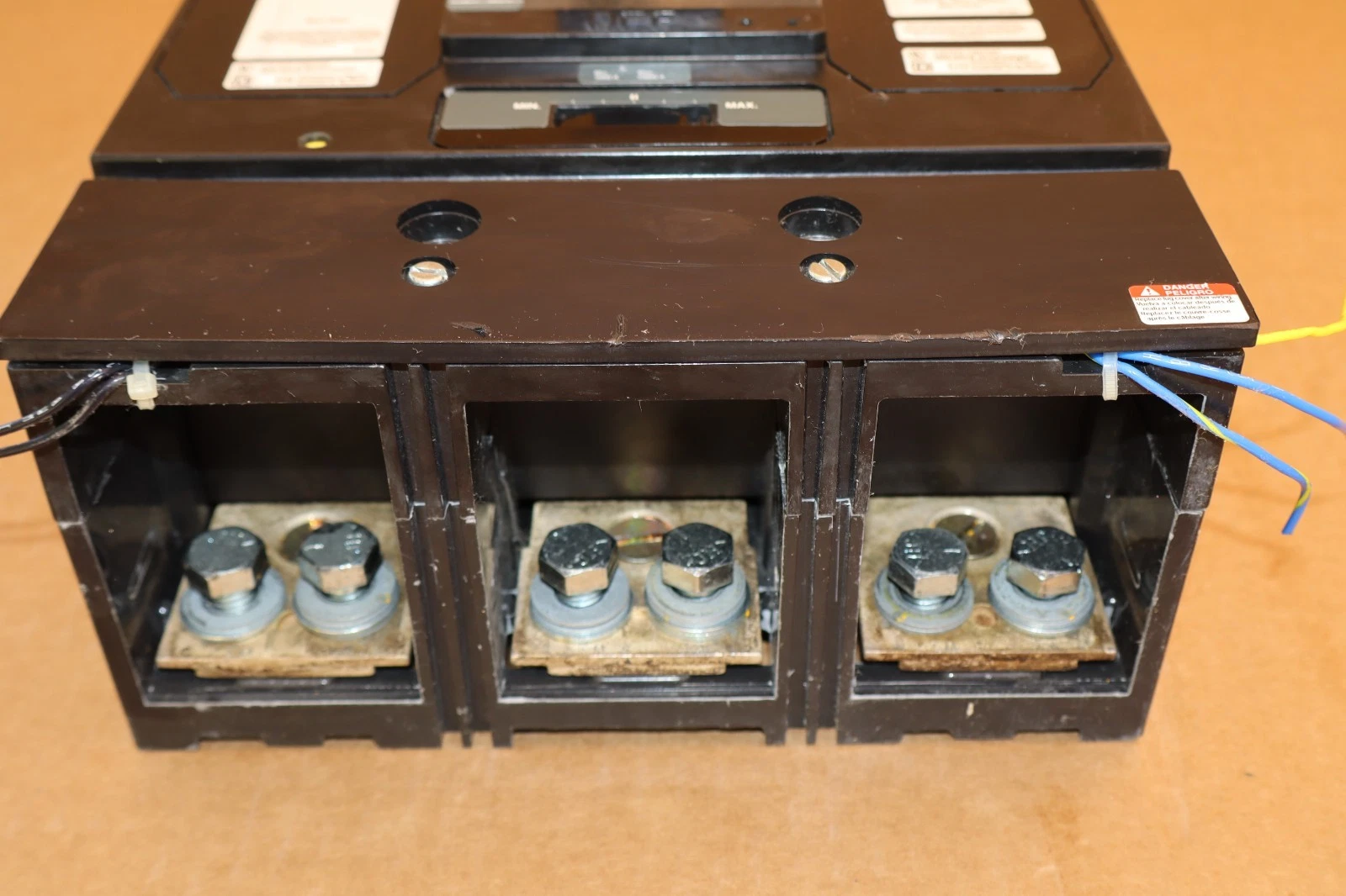 Square D Ciruit Breaker 1000A MHL3610001386 1000 Amp, SHUNT AUX MH 1000 A REFURB
