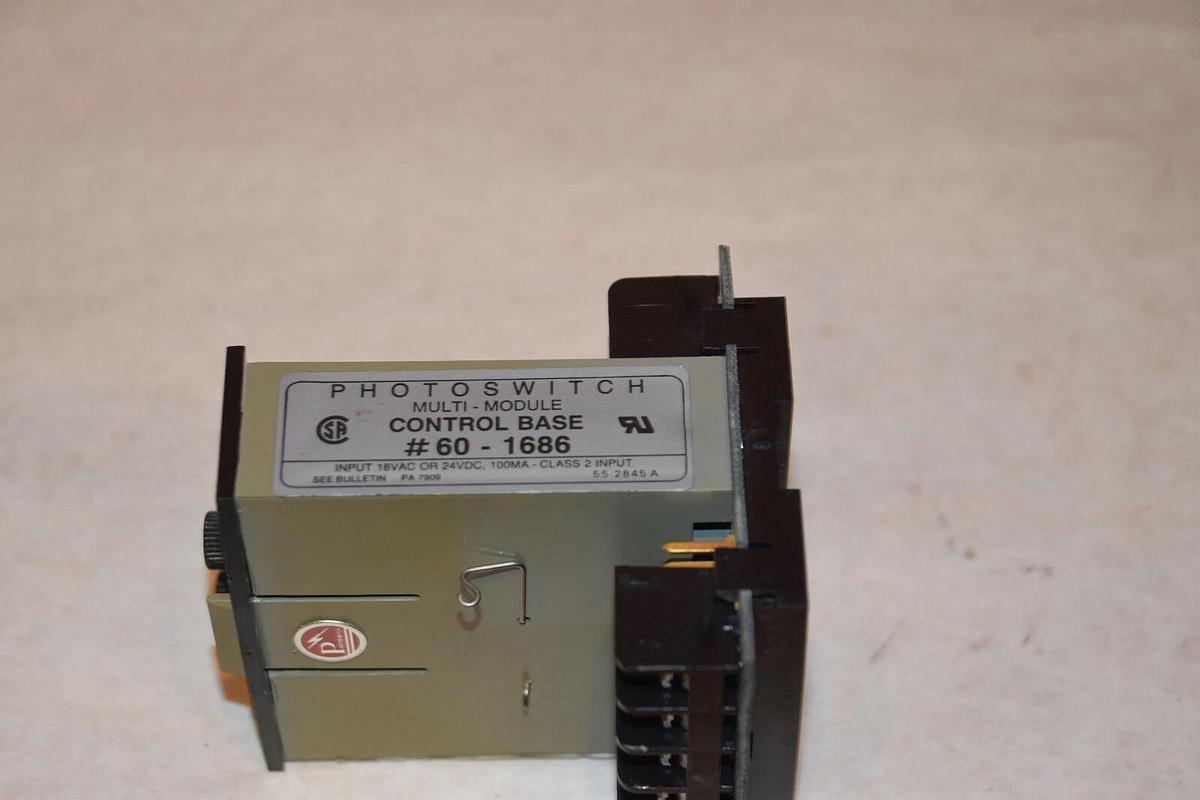 Used ALLEN BRADLEY 60-1686 TYPE 22DJA-4000 SERIES B PHOTOSWITCH CONTROL MODULE
