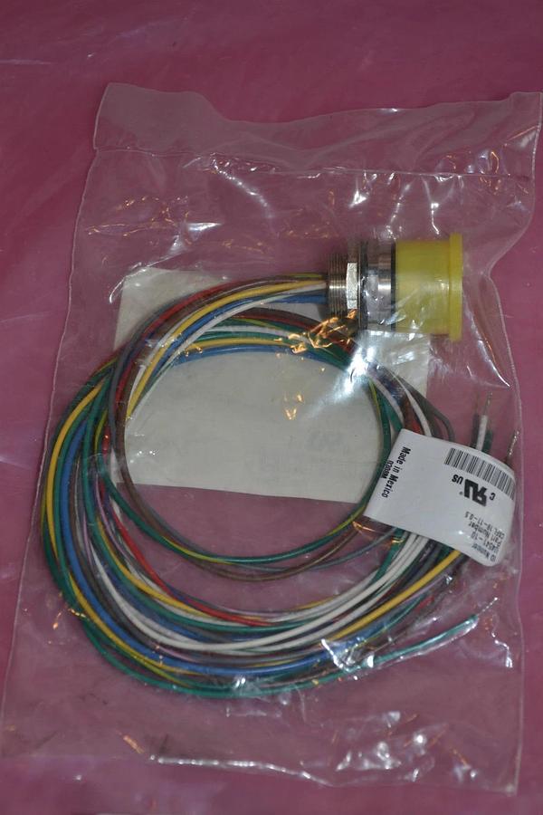 TURCK MULTI BOX CONNECTOR CSFL 19-11-0.5 CSFL19110.5 19 11 0.5 NEW