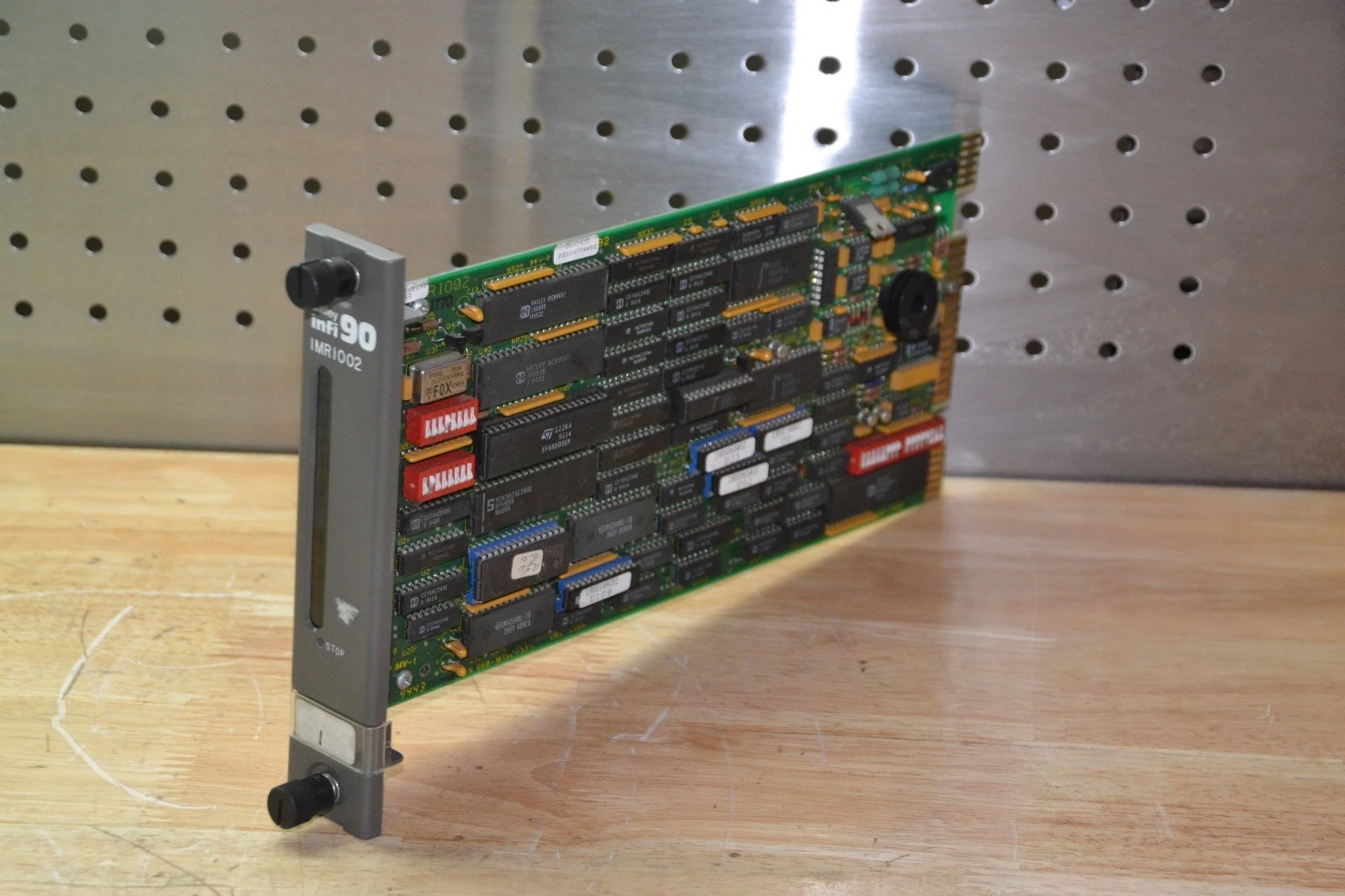 Used BAILEY CONTROLS IMRI002 INFI 90 Remote I/O MODULE