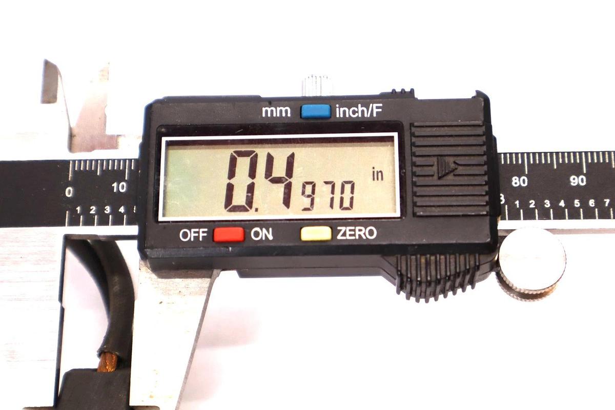 5/8" x 1/2" , 0.6175" x 0.4970" Carbon Brush (New - Lot of 2)