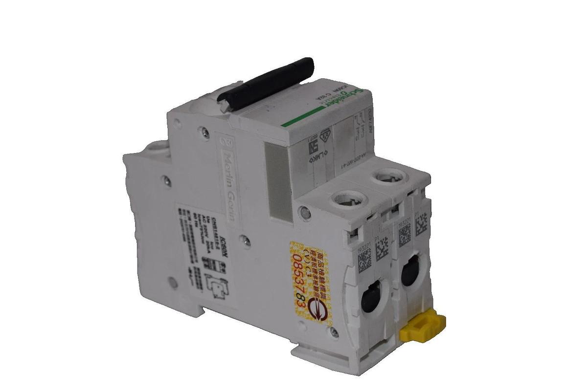 Used SCHNEIDER ELECTIRC iC60N C 32A iC60NC32A 2 pol 2P 400V Miniature Circuit Breaker