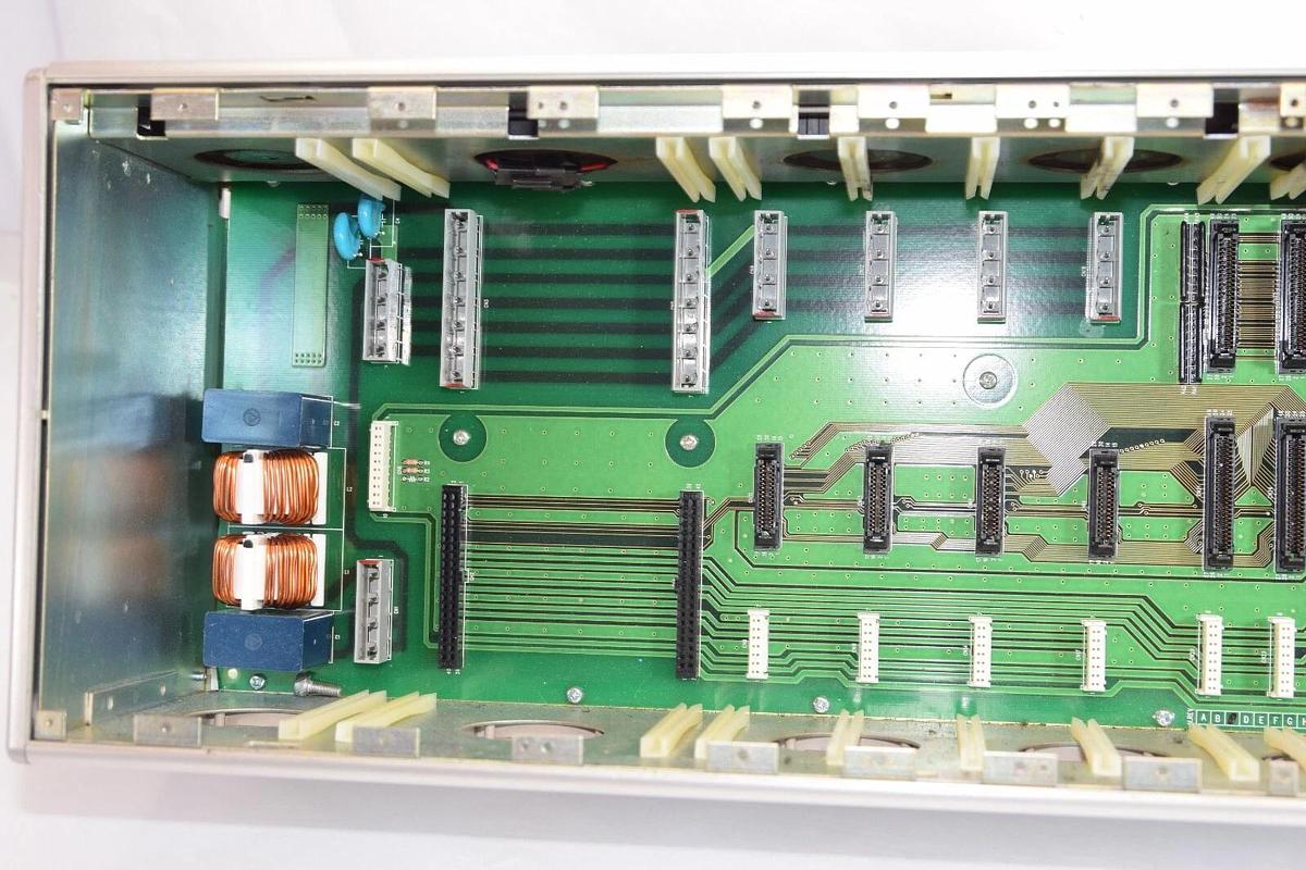 Used IAI IA4B3201 010 ED-032-9-001-0-000-4 Chassis