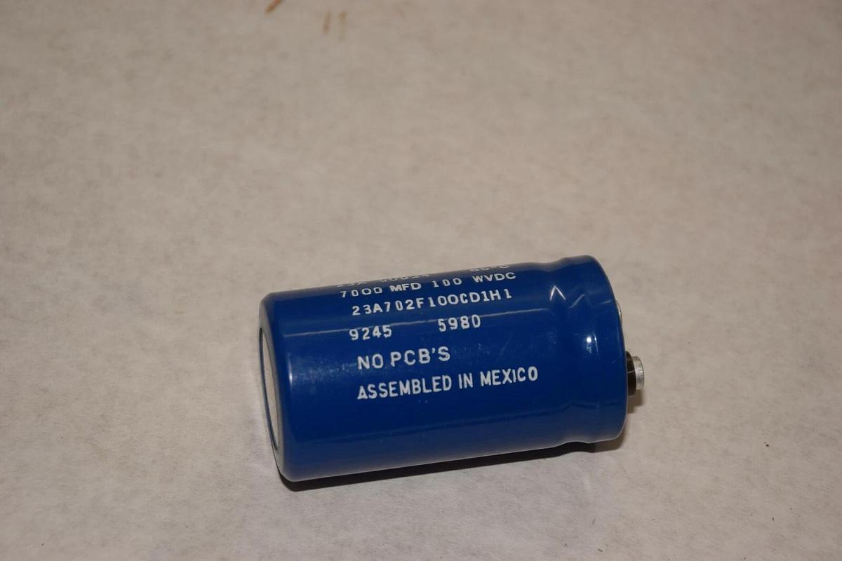 (NEW) GE 23A702F100CD1H1 23A 50034 700MFD 100WVDC CAPACITOR