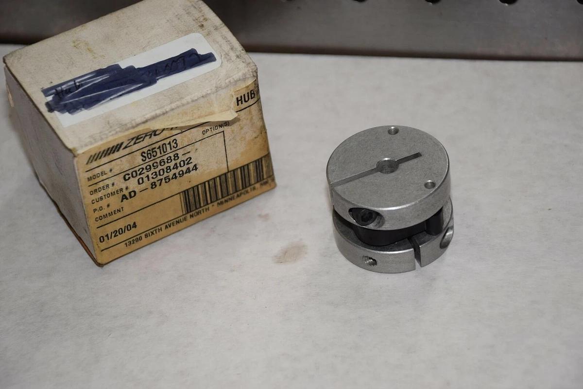 ZERO-MAX S651013 C0299688 01308402 AD-8754944 1/4" & 3/16" HUB ASSEMBLY NEW