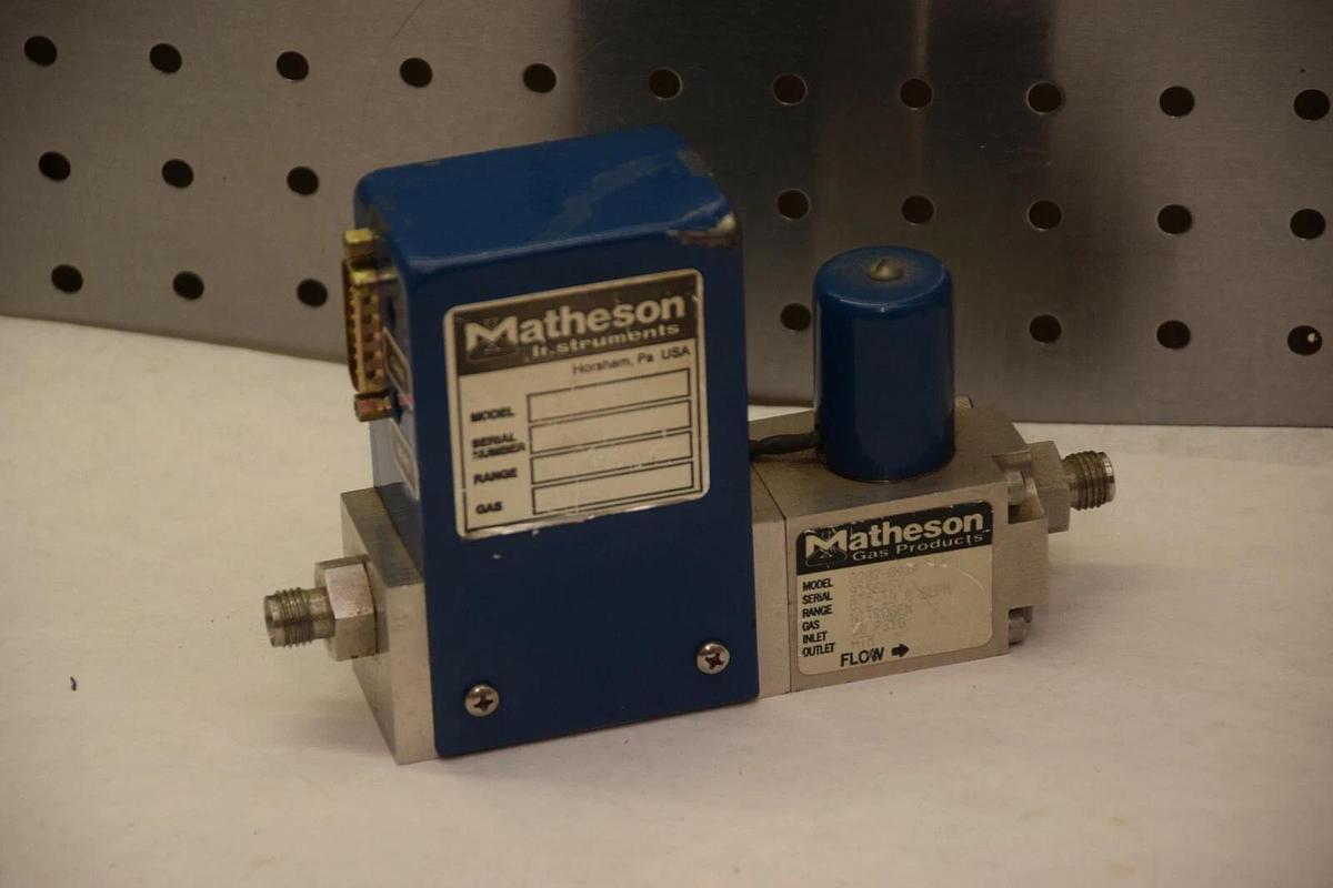 Used MATHESON GAS PRODUCTS 8202-0431 Nitrogen VALVE 8102-0414 EC  0/2-10 SLPM