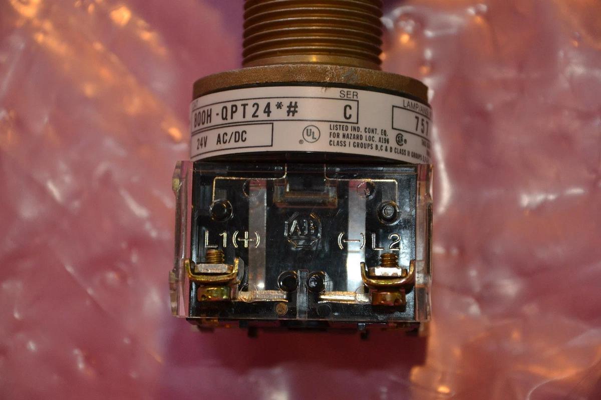ALLEN BRADLEY PILOT LIGHT 800H-QPT24G 800H QPT24 800HQPT24G GREEN SER. C  NEW