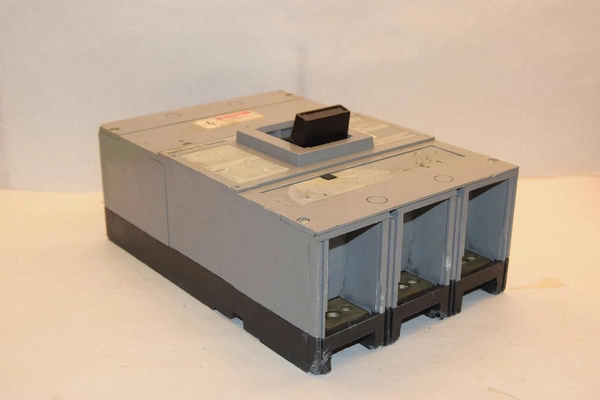 Used Siemens Sentron Molded Case Switch JXD23S400A 400A 400 Amp A 240 VAC