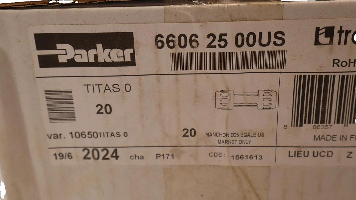 PARKER TRANSAIR 6606 25 00US 66062500  1" Straight Union Pipe Fitting (NEW)