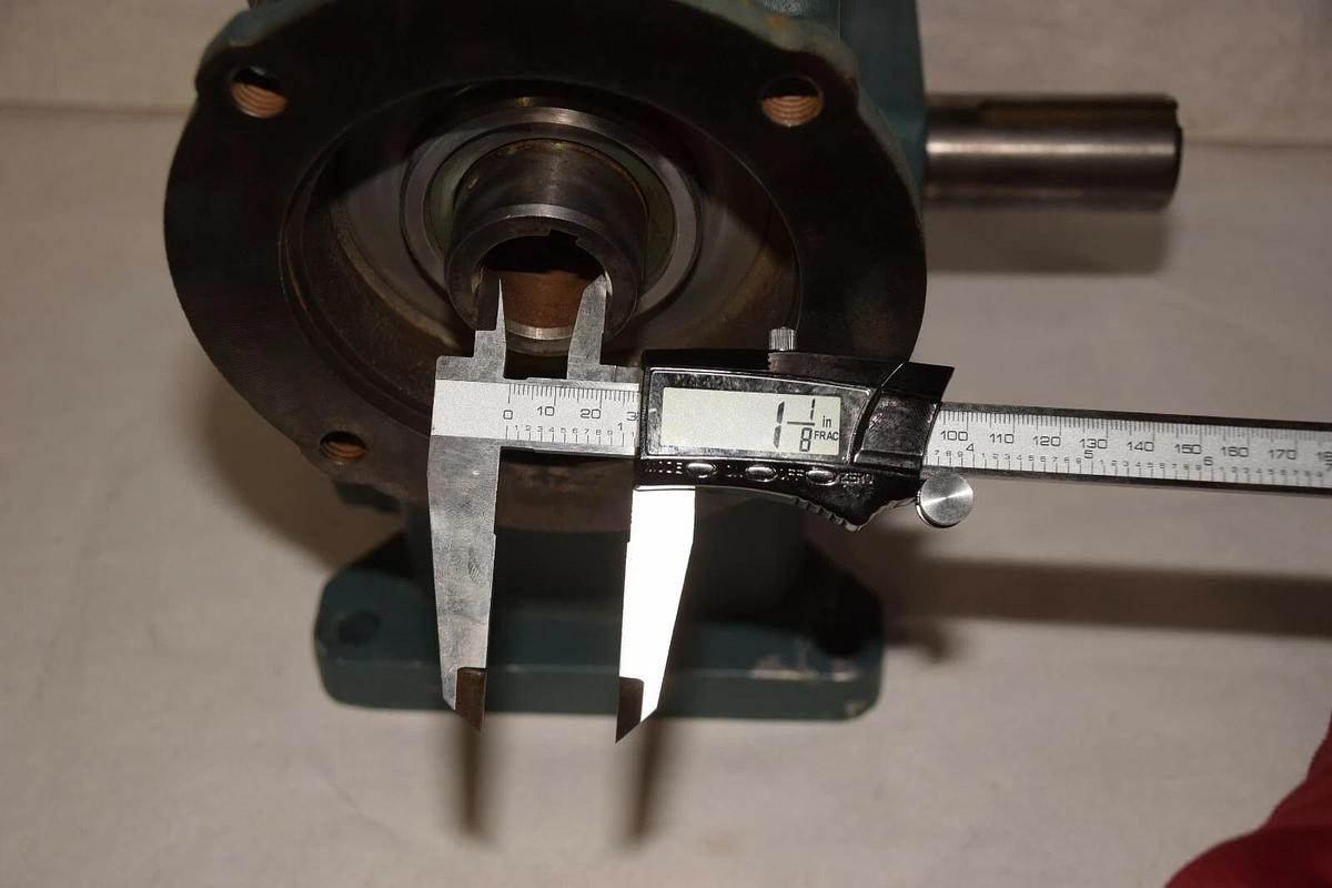 (New) Dodge Gear Reducer MR94653L1 TD C 18:1 1750 Input RPM 2293 Q350b020M180L1