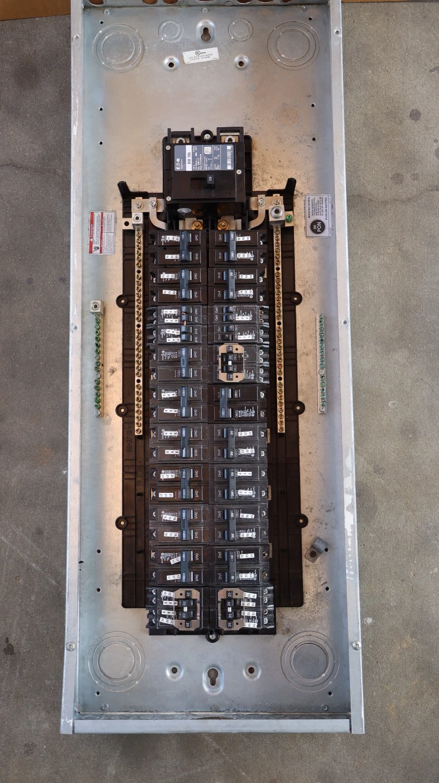 Used EATON Cutler Hammer BRP40N200G Panelboard Loadcenter 200A 120/240 1ph 3w 125A Mn