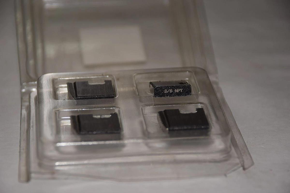 (New) Ridgid Pipe Dies 3/8" NPT  DW