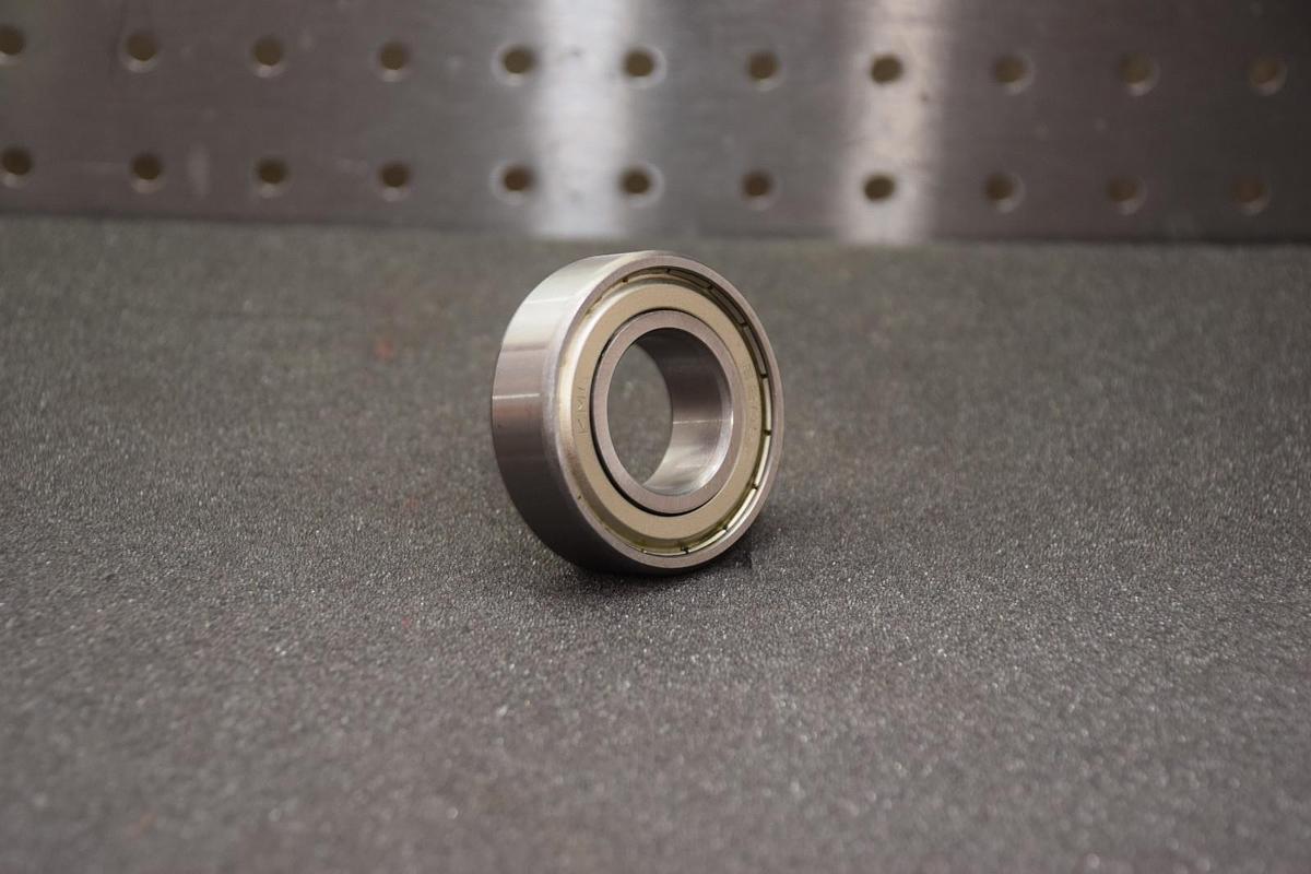 KML 6205Z 25.10mm SINGLE ROW ROLLER BEARING NEW