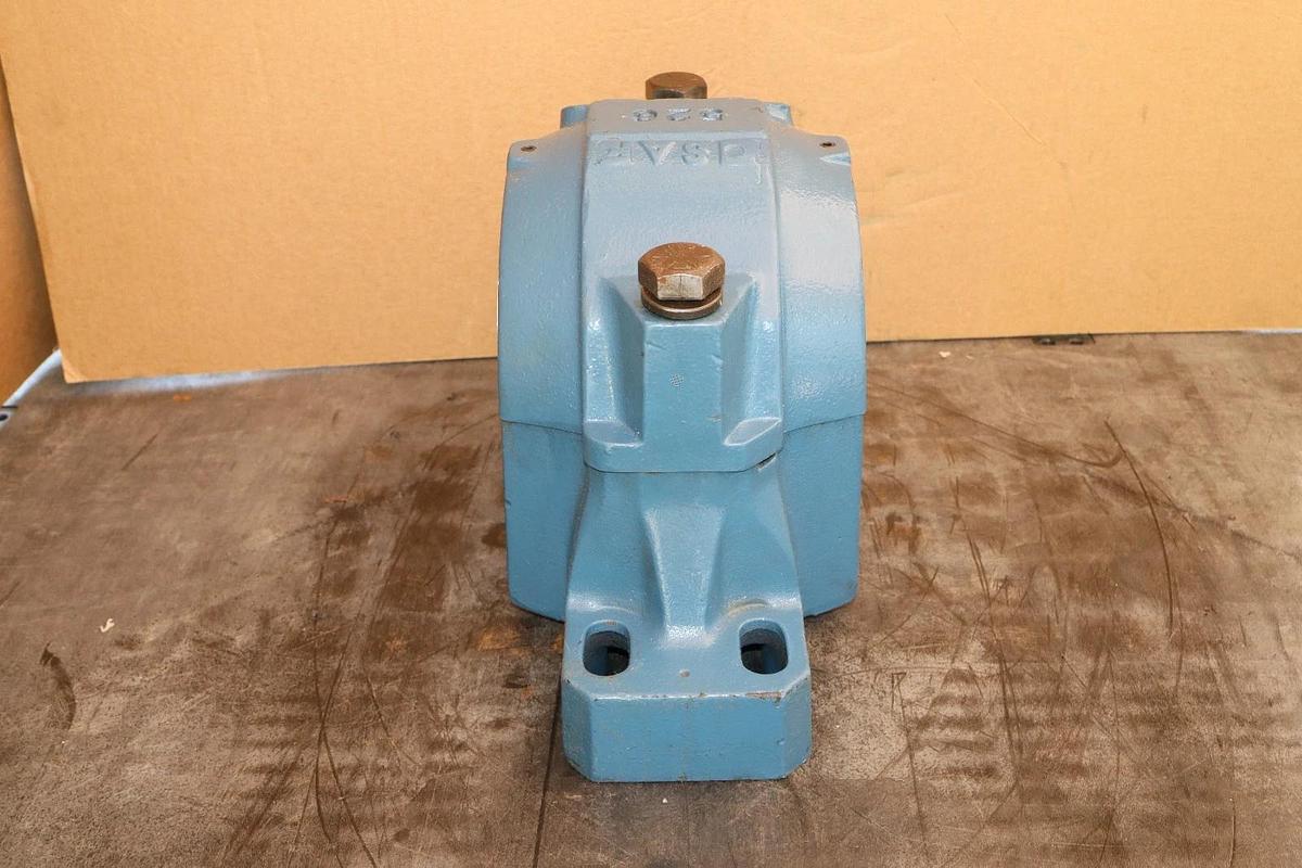Refurbished SKF Pillow Block HOUSING 4-Bolt SAF-526 SAF 526 SAF526 *Refurbished*