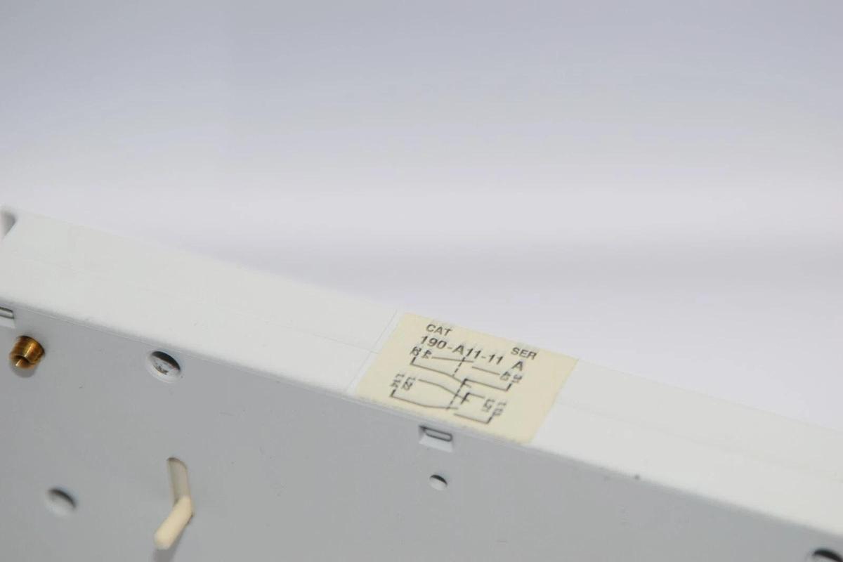 (NEW) ALLEN BRADLEY 190-A11-11 Series A Auxiliary Contact