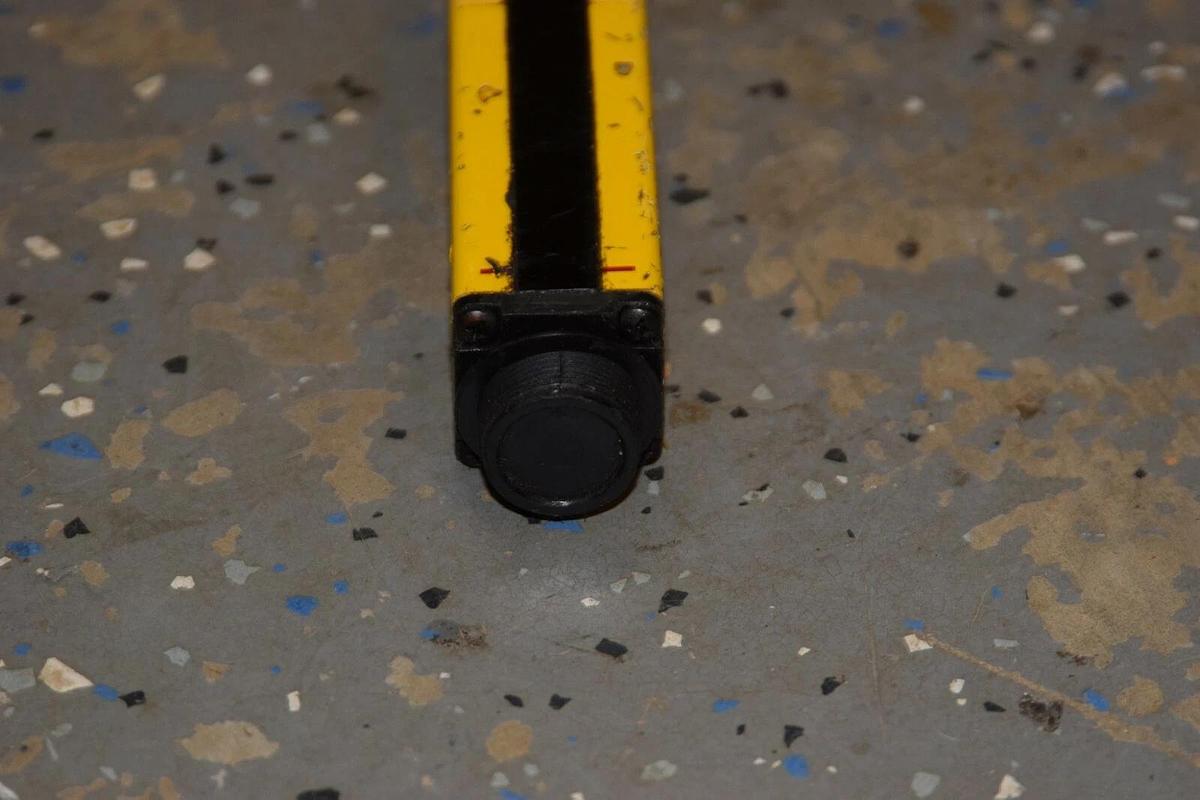 Used STI Light Curtain Receiver MS4340BR 42672-0400 1-30' Range MiniSafe MS4300