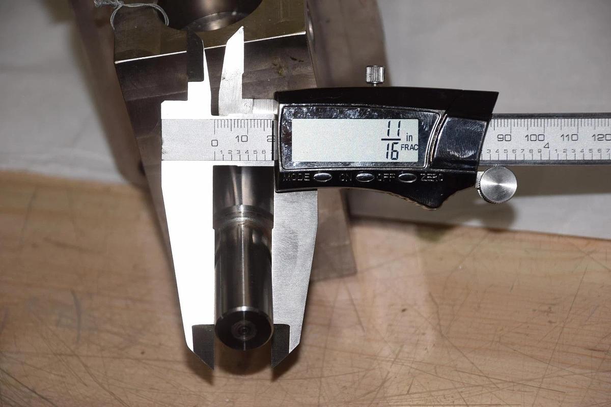 Refurbished PICO GSX40-0605-XXX-BB1-268-XT-XH-25813 Servo Actuator 460V 3000 RPM