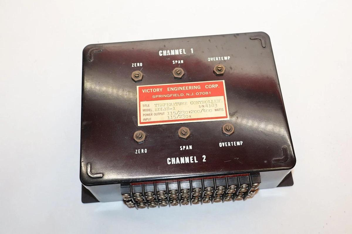 Used VICTORY ENGINEERING CORP. MDL18-1 115/230V 200/400W Temperature Controller