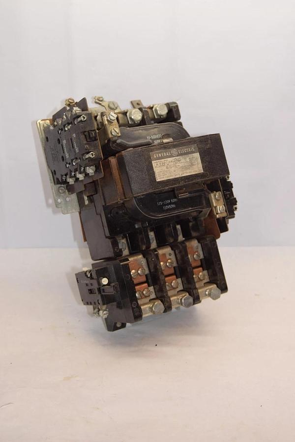 Used GE GENERAL ELECTRIC CR306F0**ABNA Size 4 Starter 55-501463G 002 Coil 120V