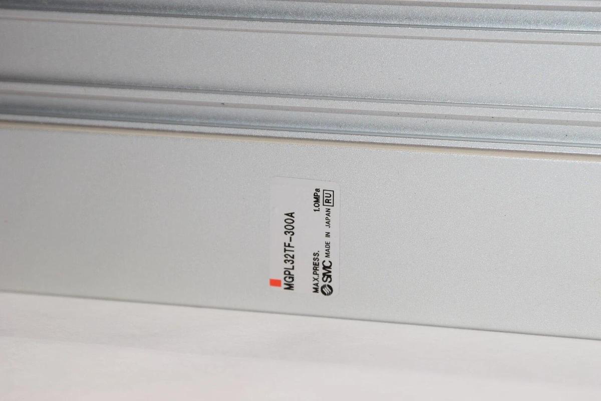 (NEW) SMC MGPL32TF-300A MGPL32TF300A Guide Cylinder