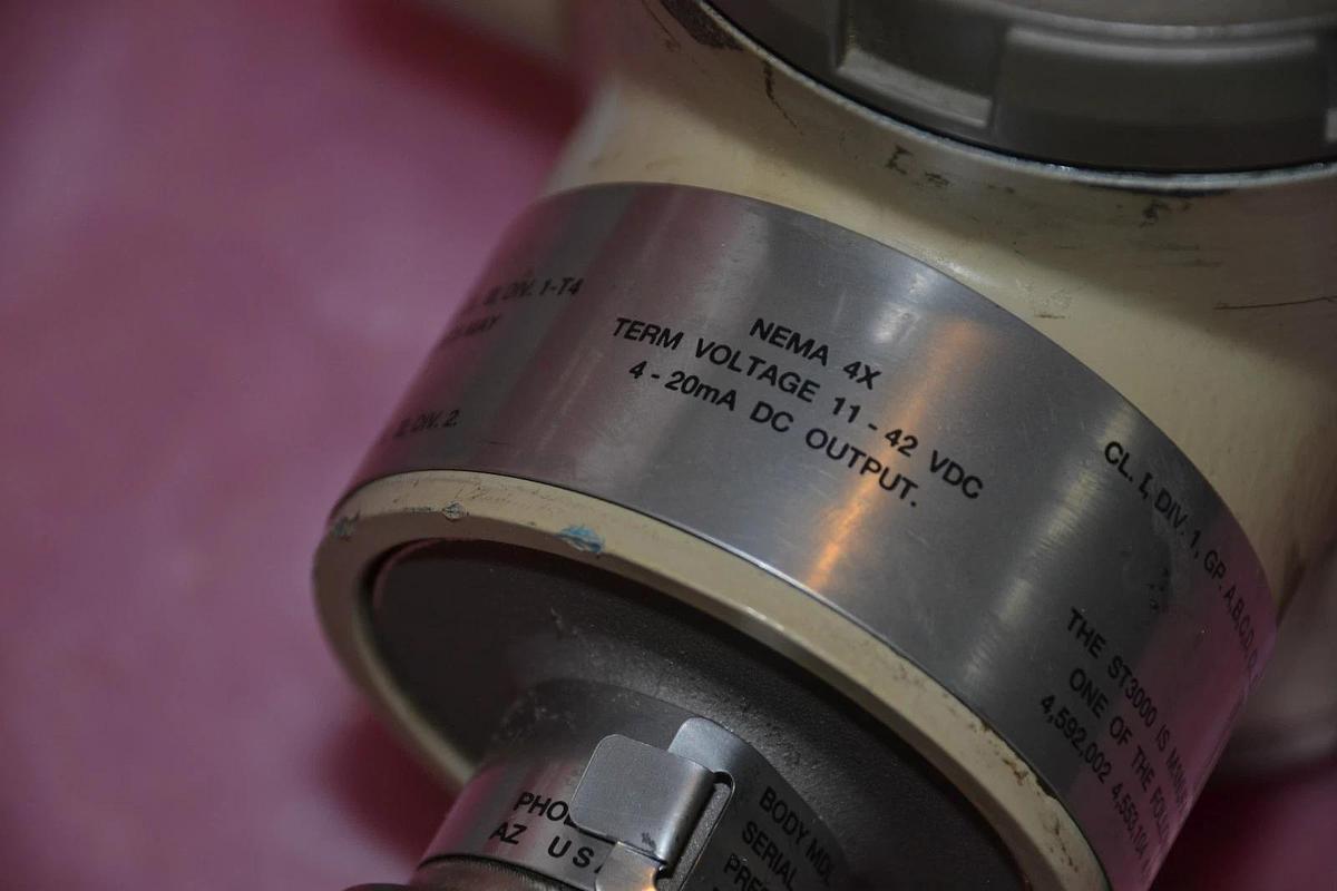 HONEYWELL TRANSMITTER STR94G-12D-220AFAAC200-00 W35FF STR94G 12D 220AFAAC200 00