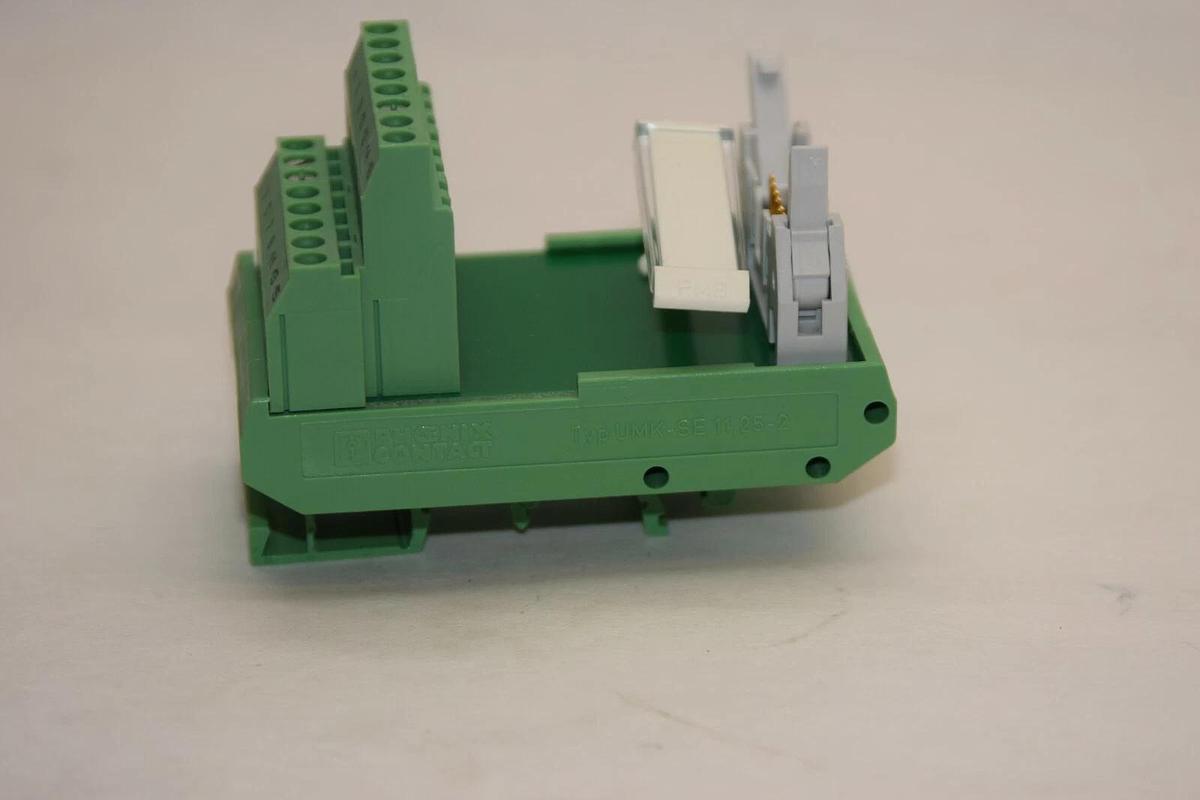 (NEW) PHOENIX CONTACT UMK-SE 11,25-2 FLKM 16-Long Latch 5601701 Contact
