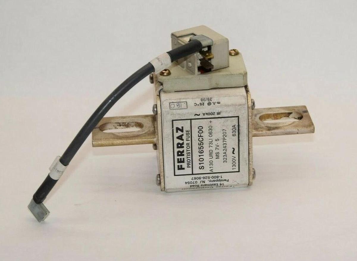 Used FERRAZ SHAWMUT S101655CF00 1300V 630A Protistor Fuse