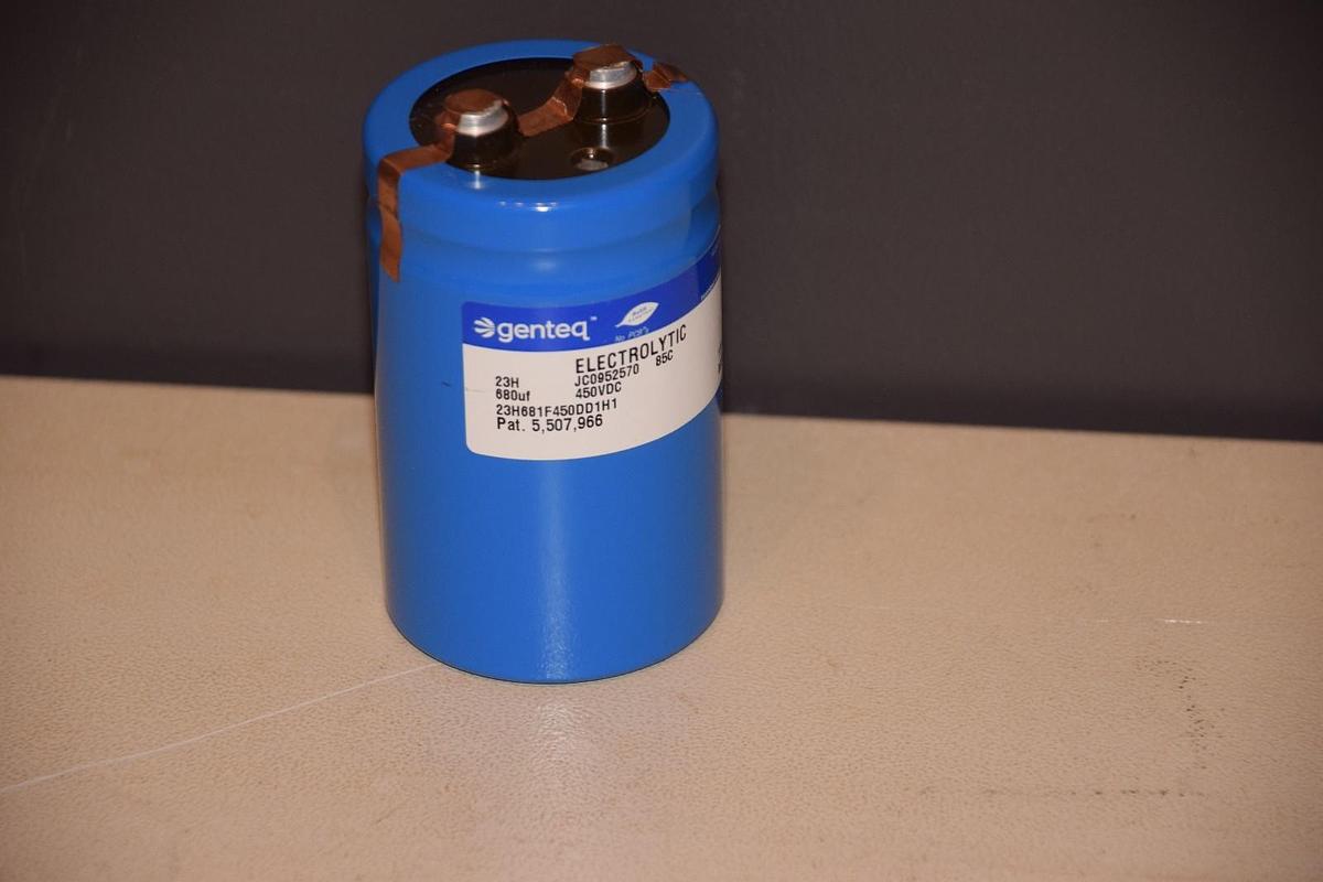 GENTEQ 23H681F450DD1H1 450VDC CAPACITOR NEW
