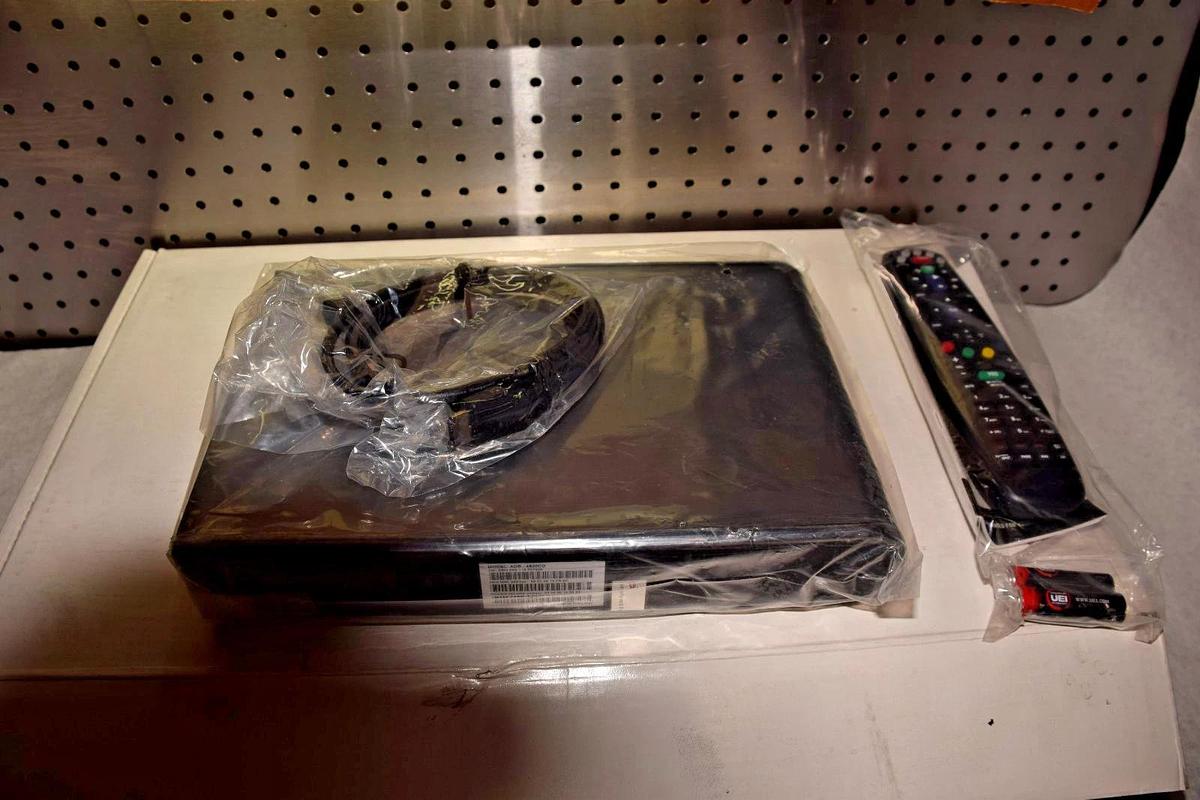 Used DOLBY Digital Decoder ADB-4820CD ADB4820CD (NEW)