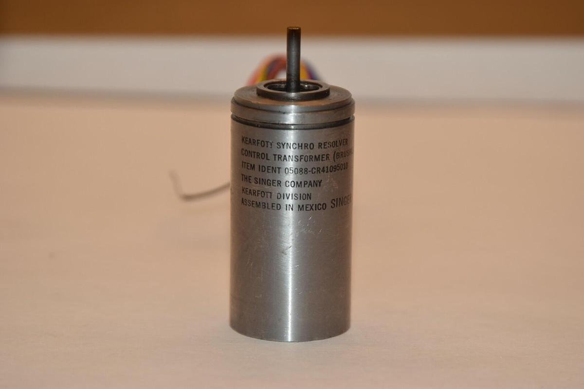 Used SINGER / KEARFOTT 05088-CR41095010 SYNCHRO RESOLVER