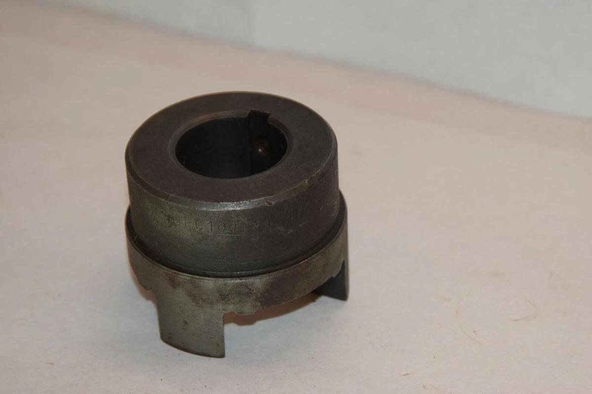 NEW (LOT OF 2) MAUREY CHICAGO FC100 x 1-1/4 FC100X1-1/4 1-1/4" BORE COUPLING