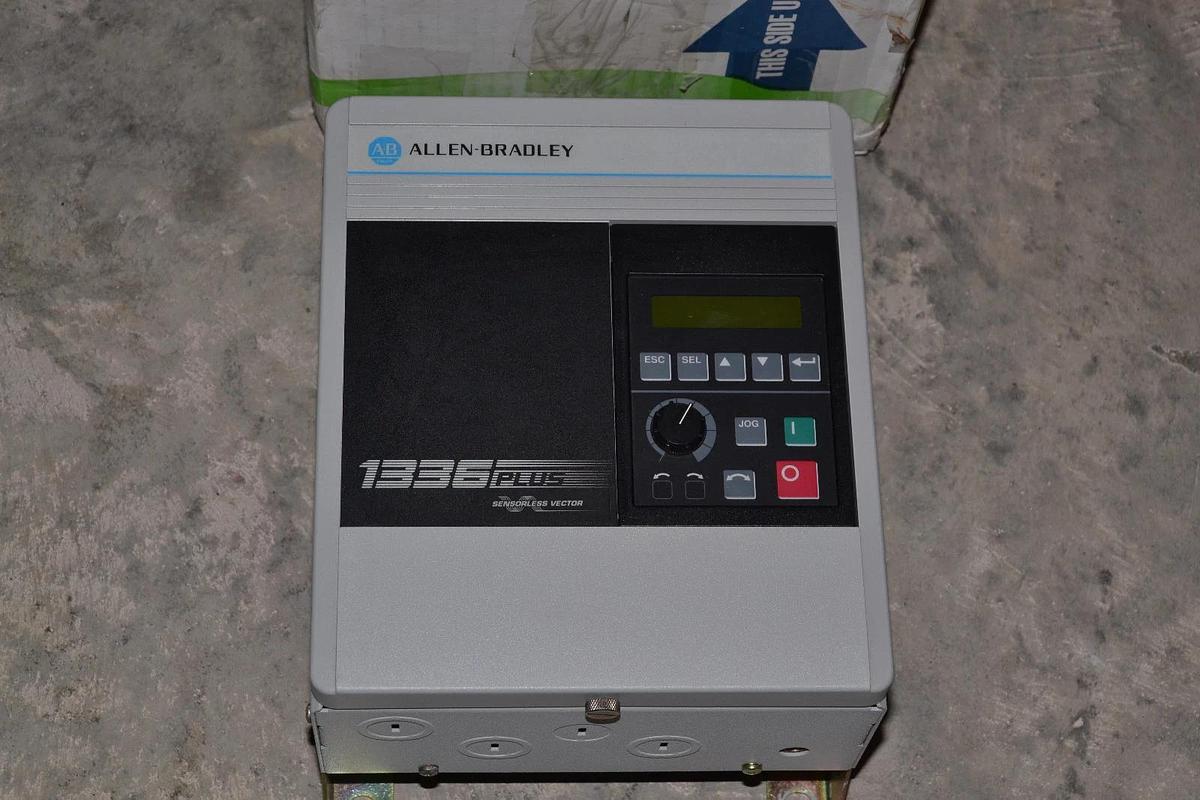 ALLEN BRADLEY VARIABLE SPEED AC DRIVE 1336S-BRF10-AA-EN-HA1-L6 SER D