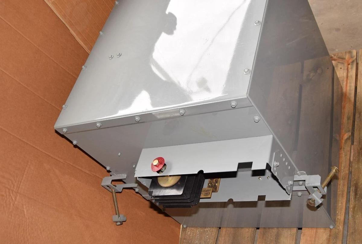 SQUARE D I-Line II Busway Tap Box PTB516GH Ser. 2 3P4W 600v 1600A 1600 Amp (NEW)