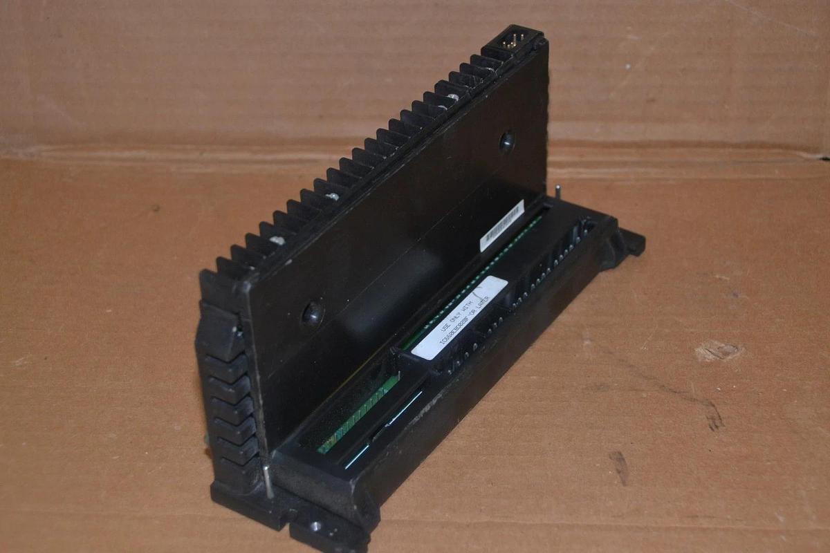 Used GE Fanuc Terminal Asm Assembly IC660TSD020K 24/48vdc 16 pt source