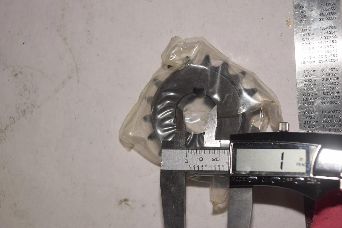 MARTIN 41BS18 1 1" BORE 18 TEETH SPROCKET NEW