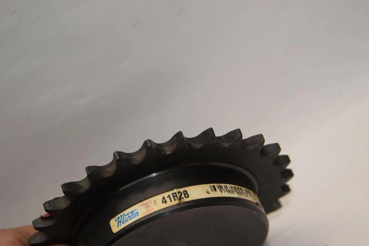 (NEW) MARTIN 41B28 41B28-5/8 5/8" Bore 28 Teeth Sprocket