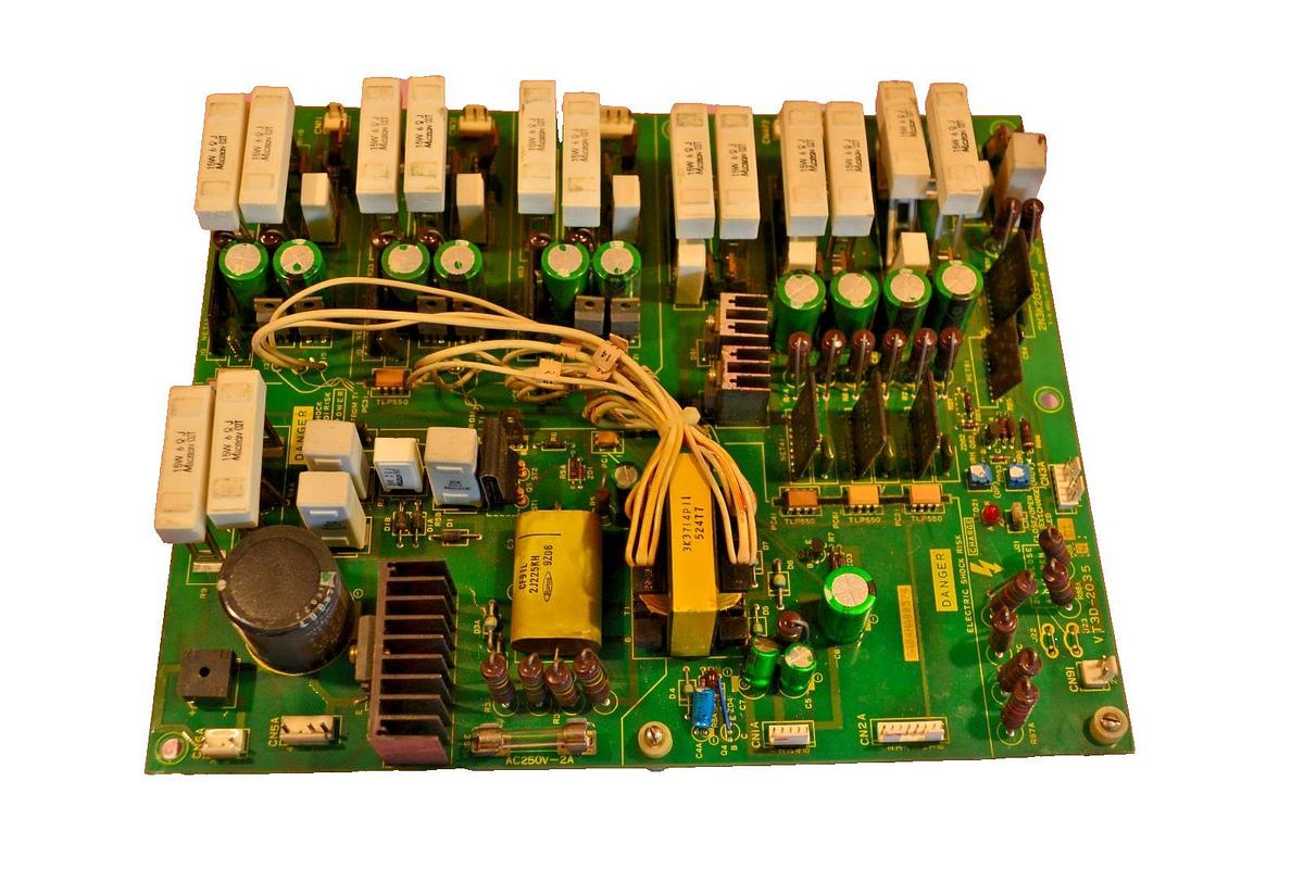 Used TOSHBIA CIRCUIT BOARD VT3D-2035 VT3D 2035 VT3D2035 2N3K2035-D