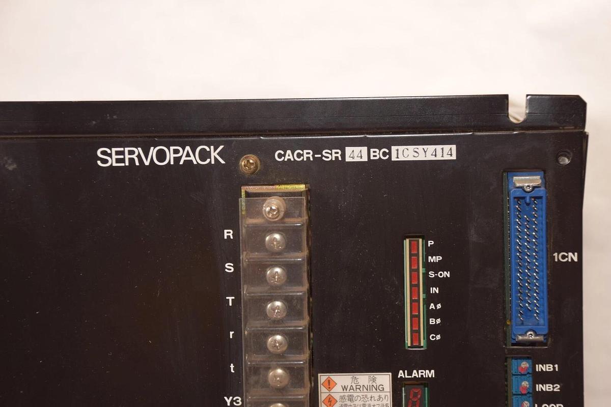 Used Yaskawa Drive ServoPack CACR-SR44BC1CSY414 CACRSR44BC1CSY414 *casing dented*