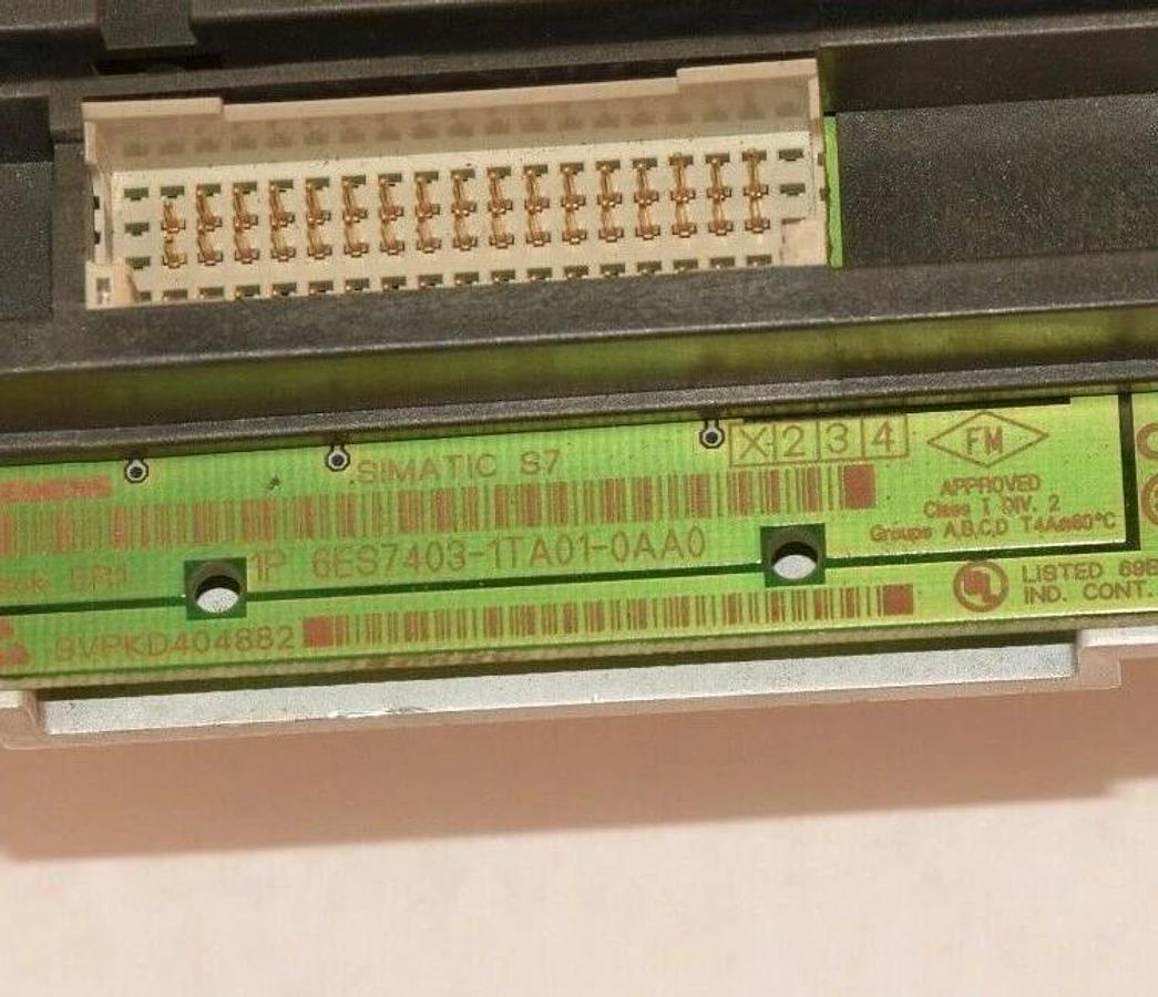Used SIEMENS 6ES7403-1TA01-0AA0 Simatic S7 18 Slot PLC Rack 6ES7 403-1TA01-0AA0