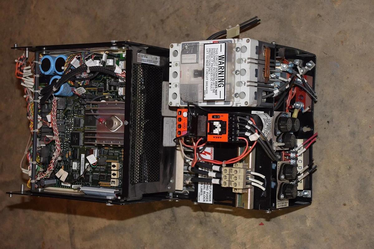 Used Reliance Electric Maxpak III 7hp Drive 7P8171 3ph 460v 0-58724-70A