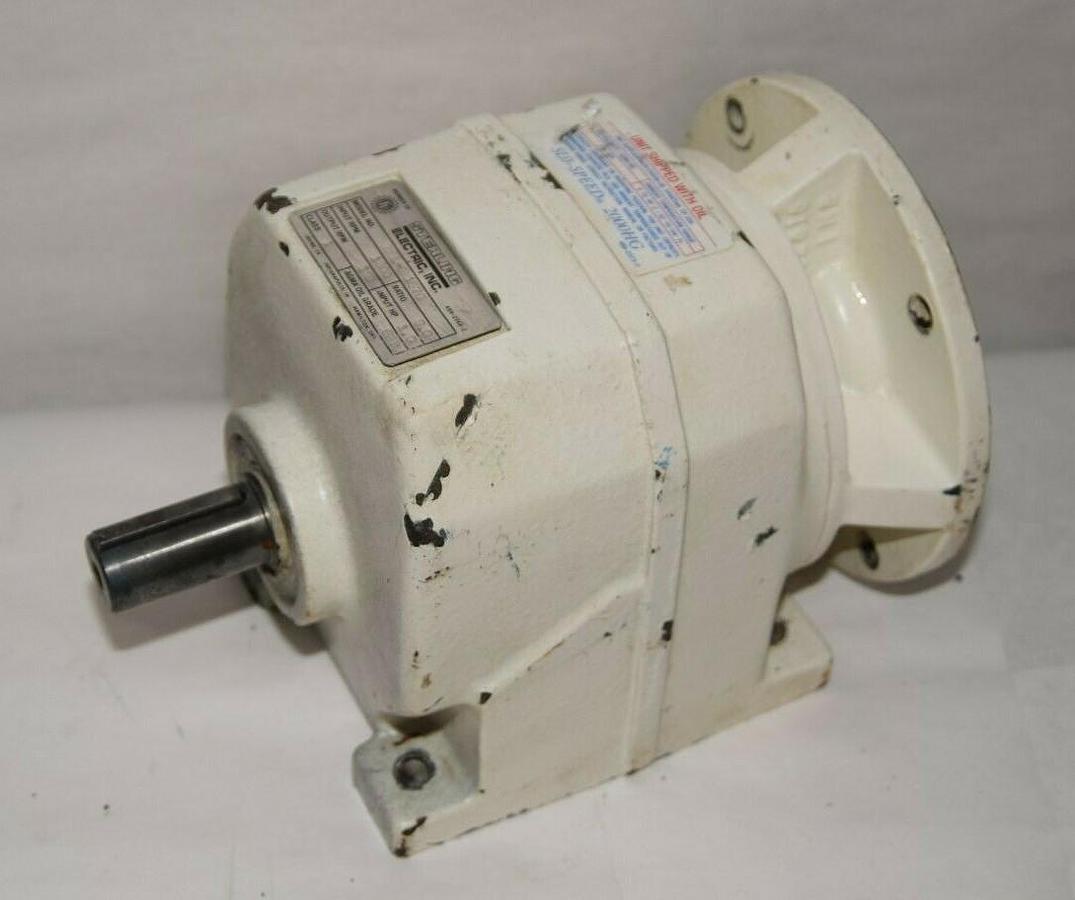 Used STERLING ELECTRIC HEL-GM1670 9.0:1 1800rpm 1" Shaft Gear Box / Speed Reducer