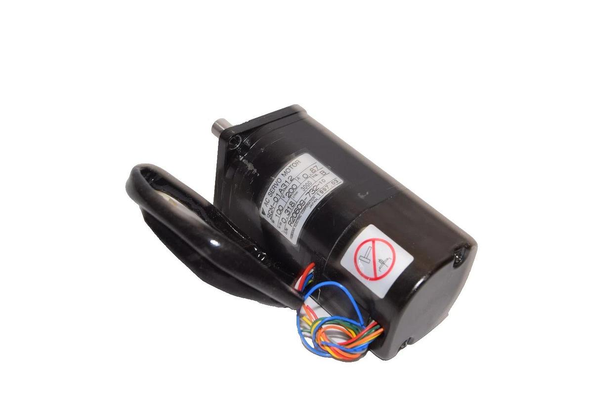 Yaskawa Electric AC Servo Motor SGM-01A312 100W 200V 0.87A SGM01A312 (Refurb)