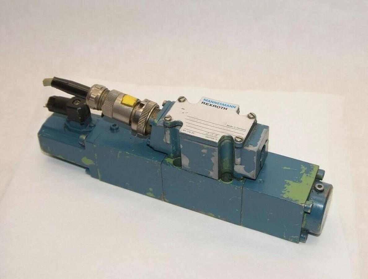 Used REXROTH Mannesmann 4WRS 6E16-21/24Z8/M 019640M-11 Directional Valve