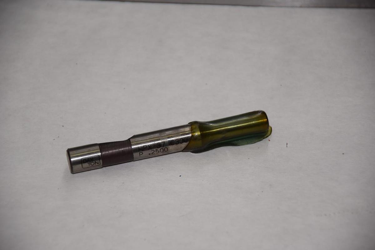 DAYTON HPX 37 C300 M2 HPX37C300 P.2500 VERSATILE BALL LOCK PUNCH NEW