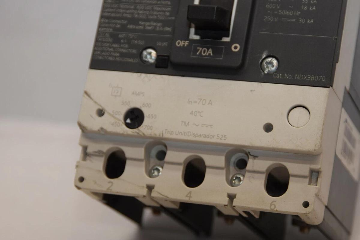 Used SIEMENS NDGA 3VL2107-1KN30-0AA0 NDX3B070 70A 70 Amp A Circuit Breaker