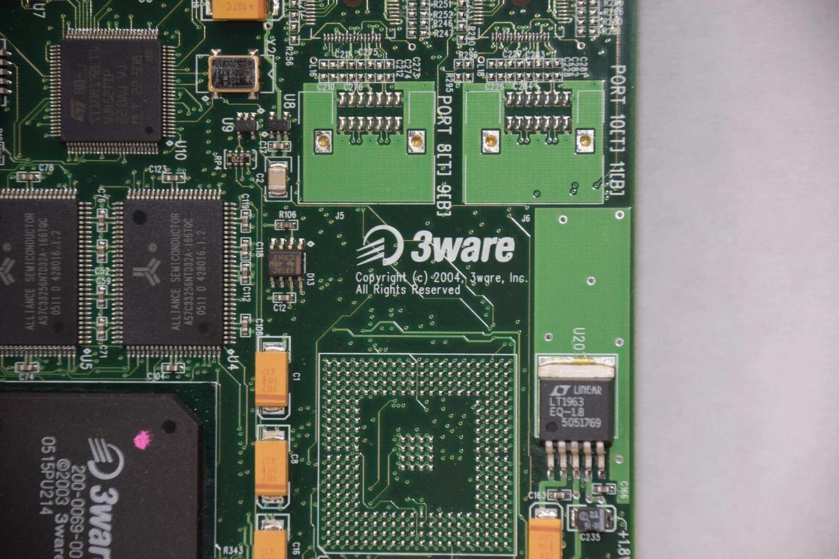 Used 3WARE 700-0141-04 A , 700014104A Controller Board