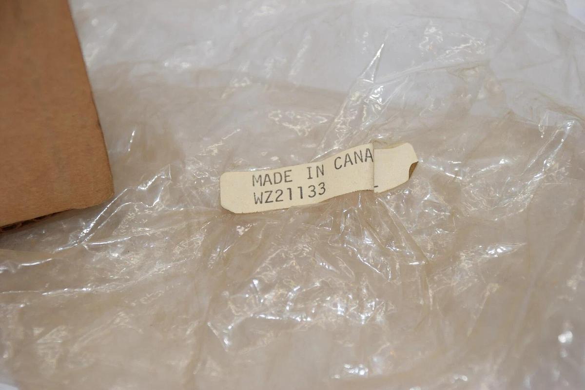 (NEW) ALLEN BRADLEY WZ21133 Coil Cover Contact Kit , Repair Part