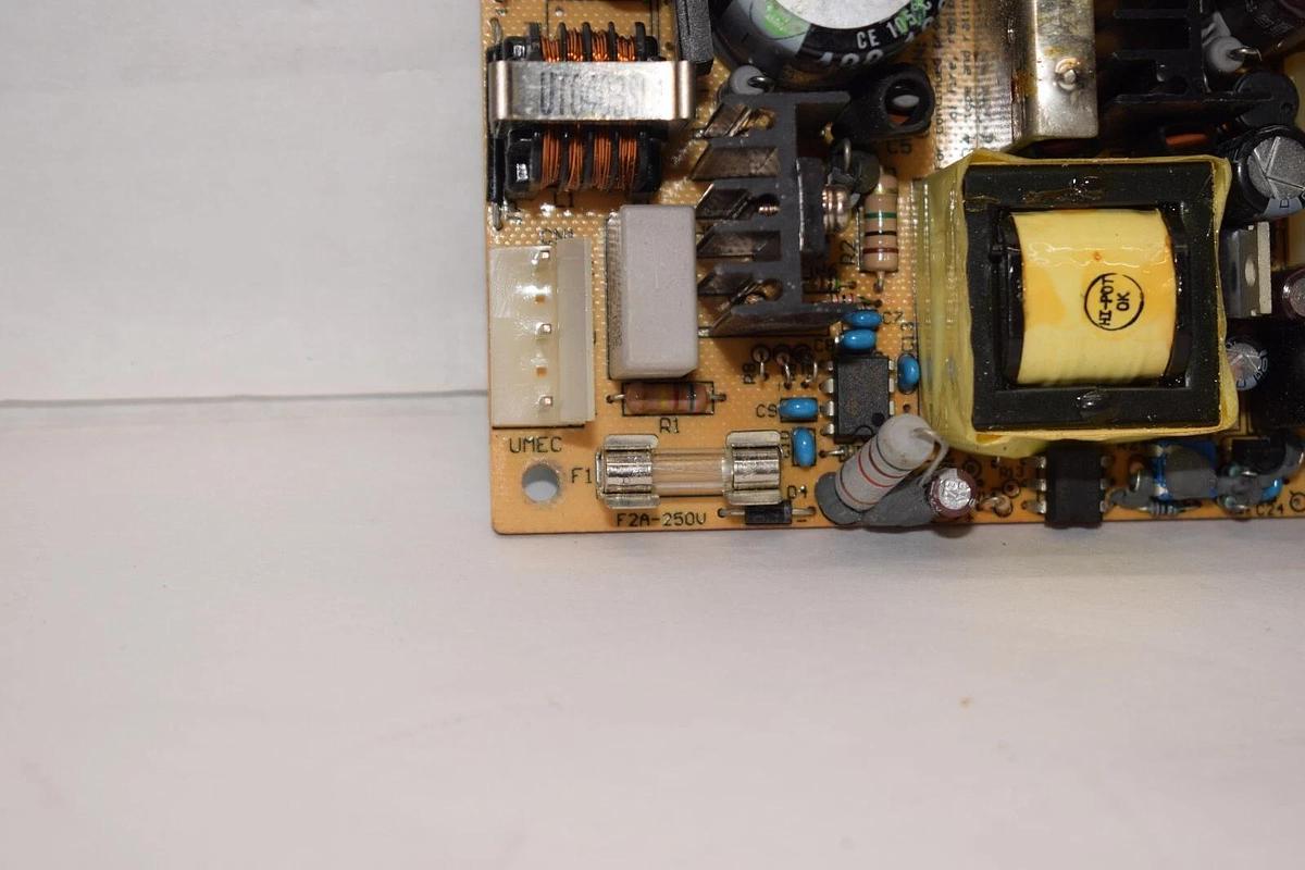 Used UMEC F2A-250V Power Supply Circuit Board