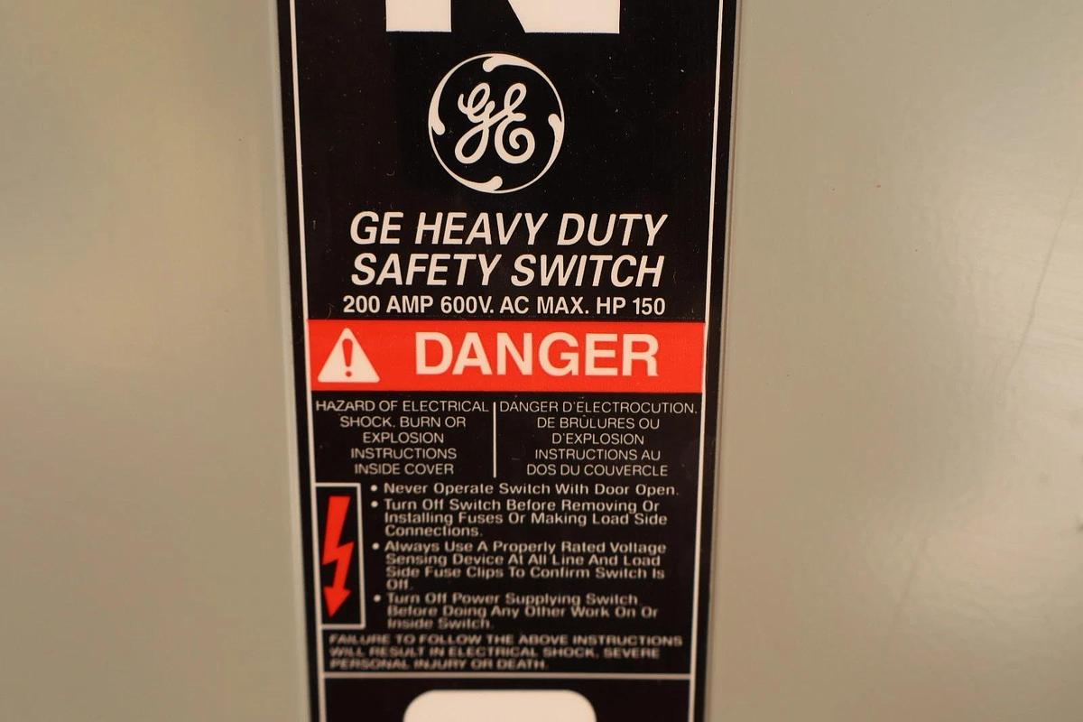 Used GE Heavy Duty Fusible Safety Switch Mod 10 TH3364 200A 200 Amp 600vac 150hp