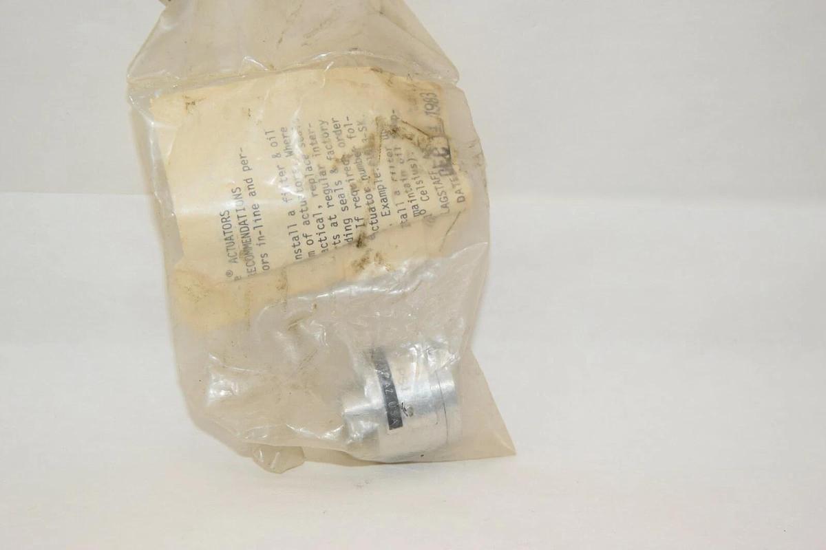 (NEW) MACK CORPORATION 1007-2 300psi Lo-Pro Pneumatic Cylinder